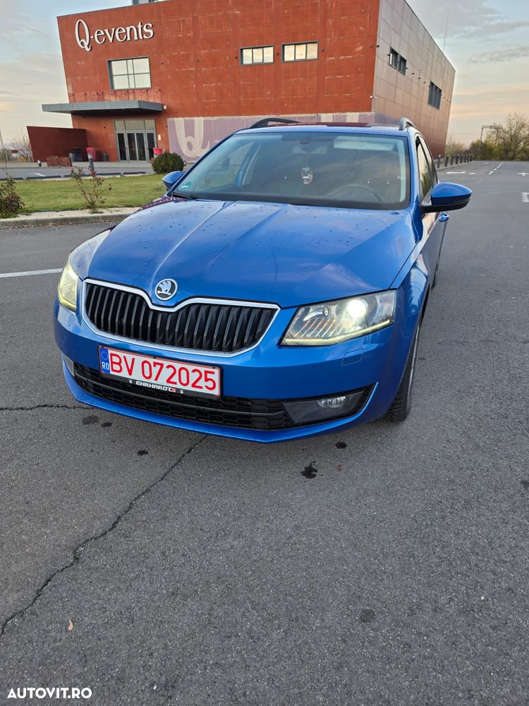 Skoda Octavia Combi 2.0 TDI Style - 1