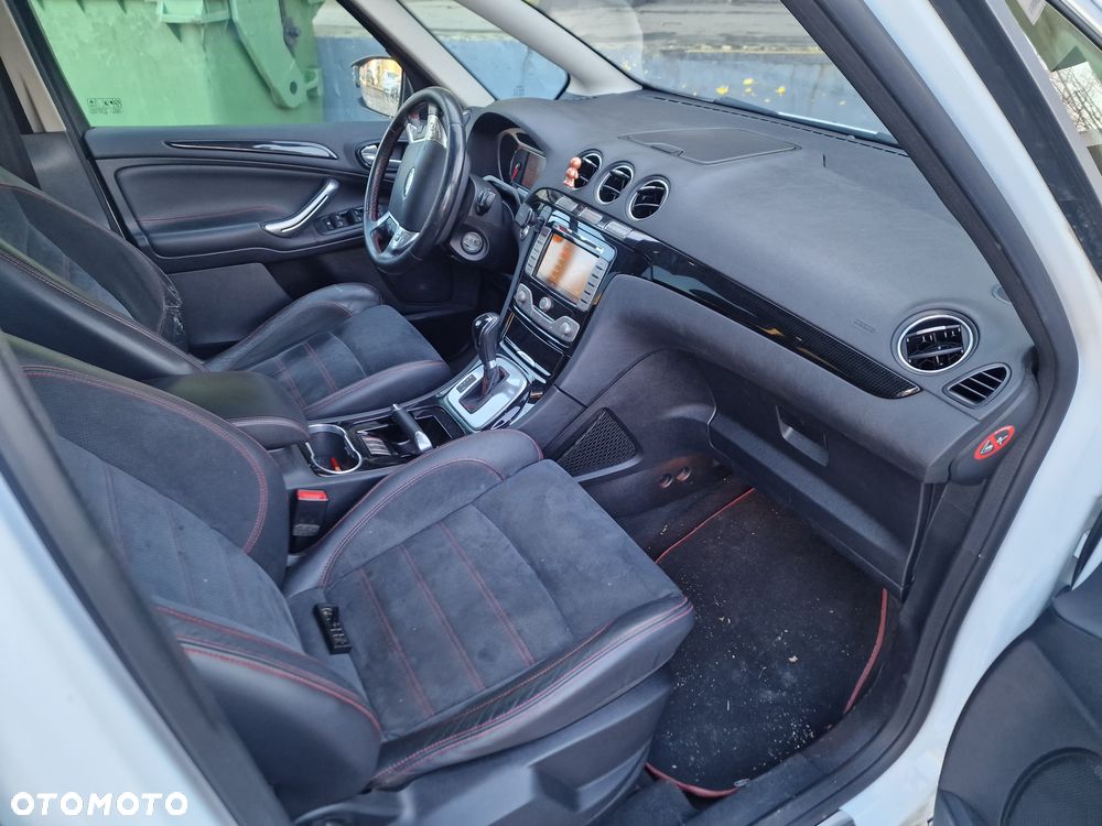 Ford S-Max 2.0 TDCi DPF Titanium - 28