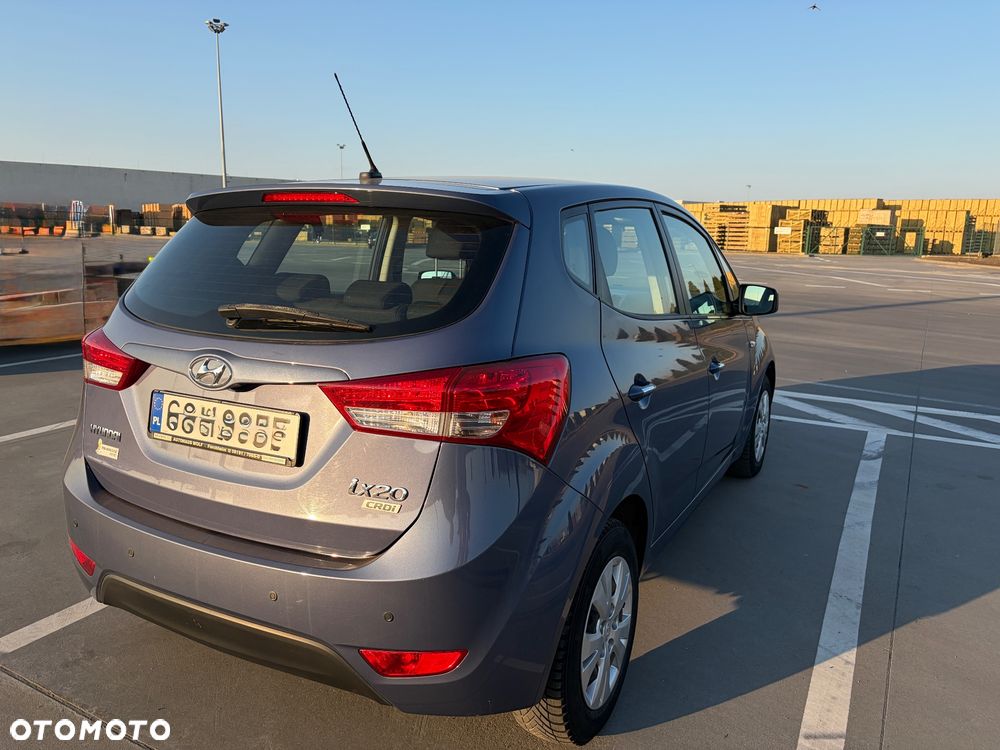 Hyundai ix20 1.6 CRDi Fifa World Cup Edition - 3