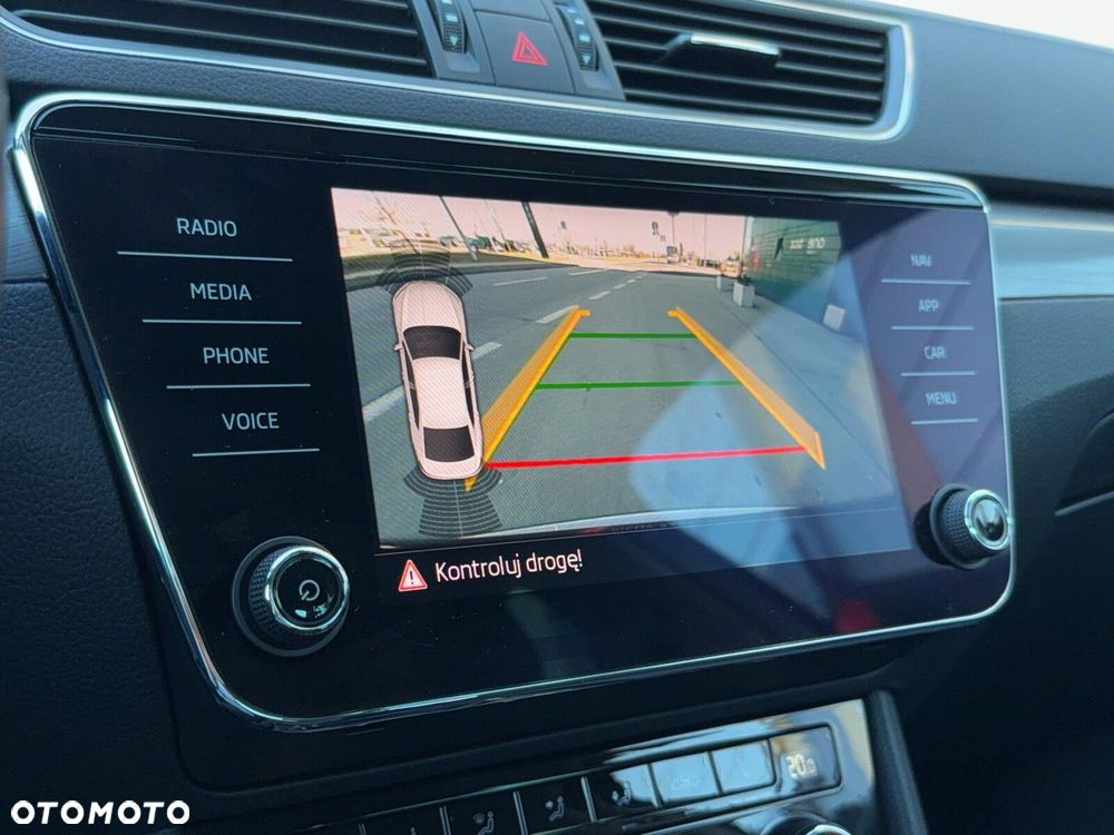 Skoda Superb 2.0 TSI Style DSG - 34