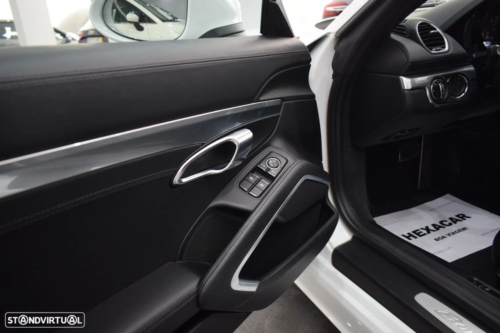 Porsche 718 Boxster 2.0 PDK - 39