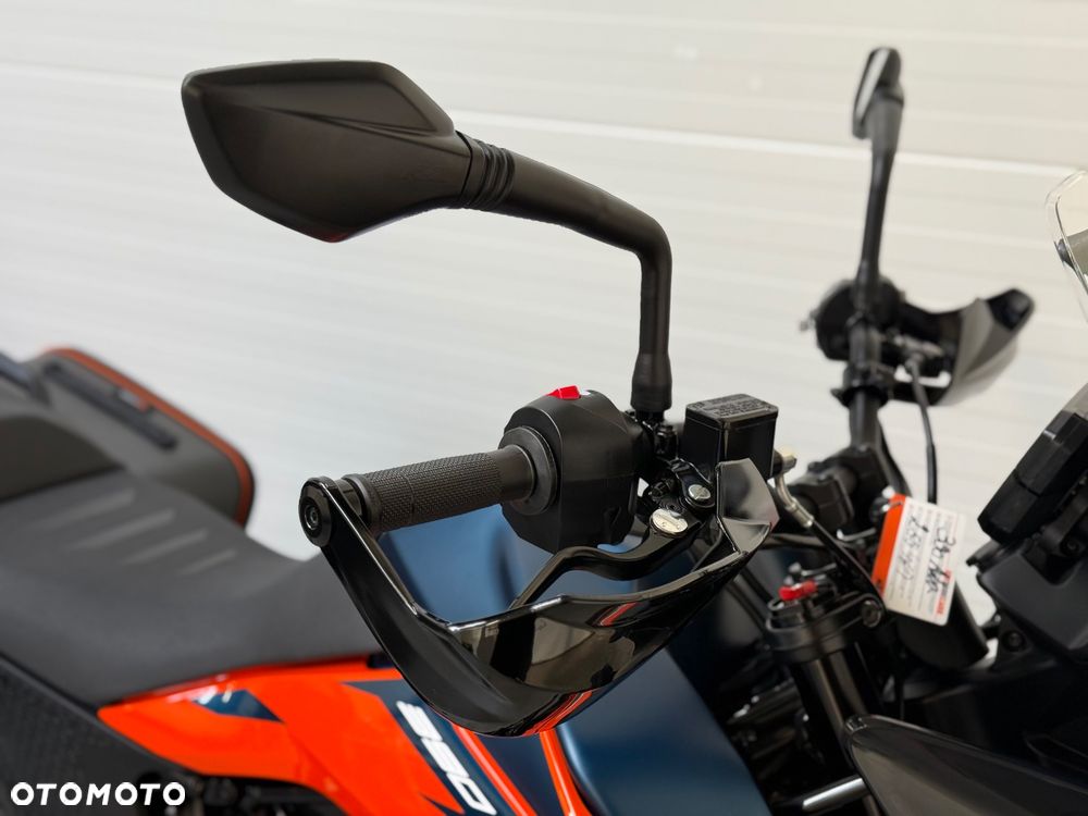 KTM Adventure - 12