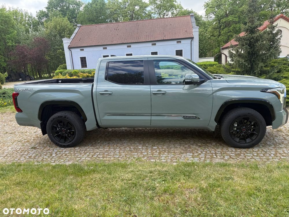Toyota Tundra - 9