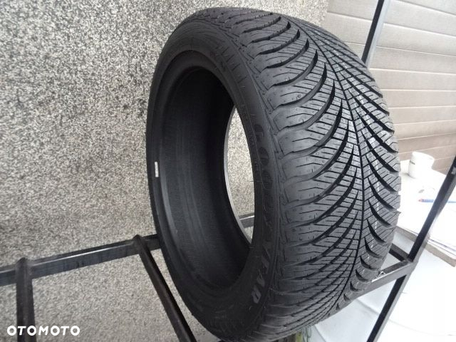 215/45/R16 90V GOODTEAR VECTOR 4 SEASONS GEN-2 - 2