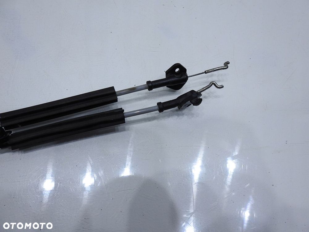 LINKA CIĘGNO ZAMKA DRZWI TYŁ OPEL MERIVA A - 4