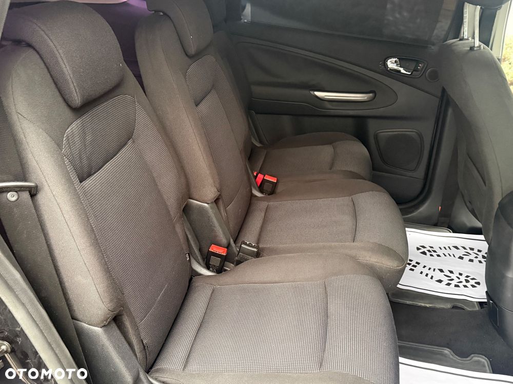 Ford S-Max 2.0 Titanium - 15