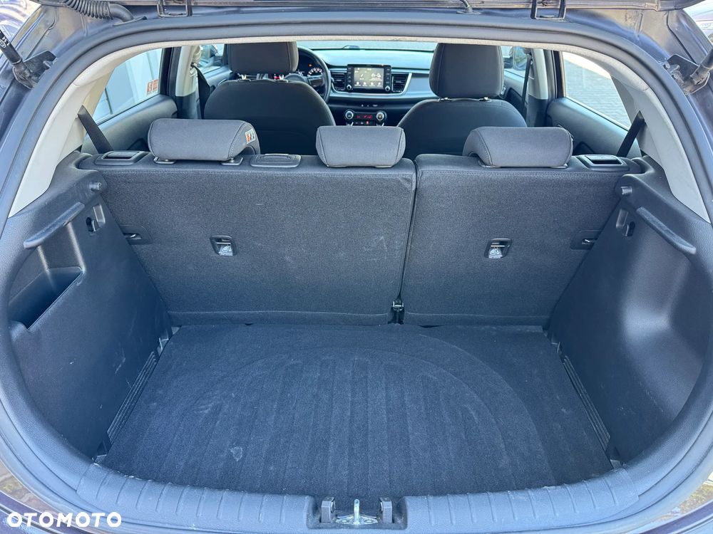 Kia Rio 1.2 L - 11