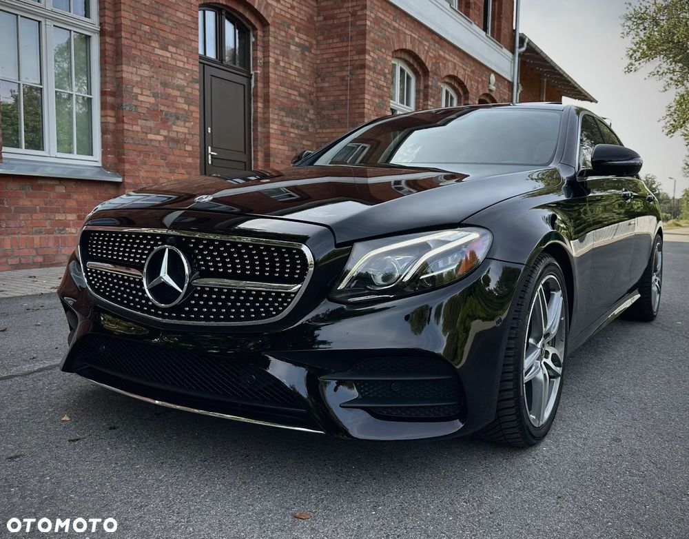 Mercedes-Benz Klasa E 300 9G-TRONIC AMG Line - 16
