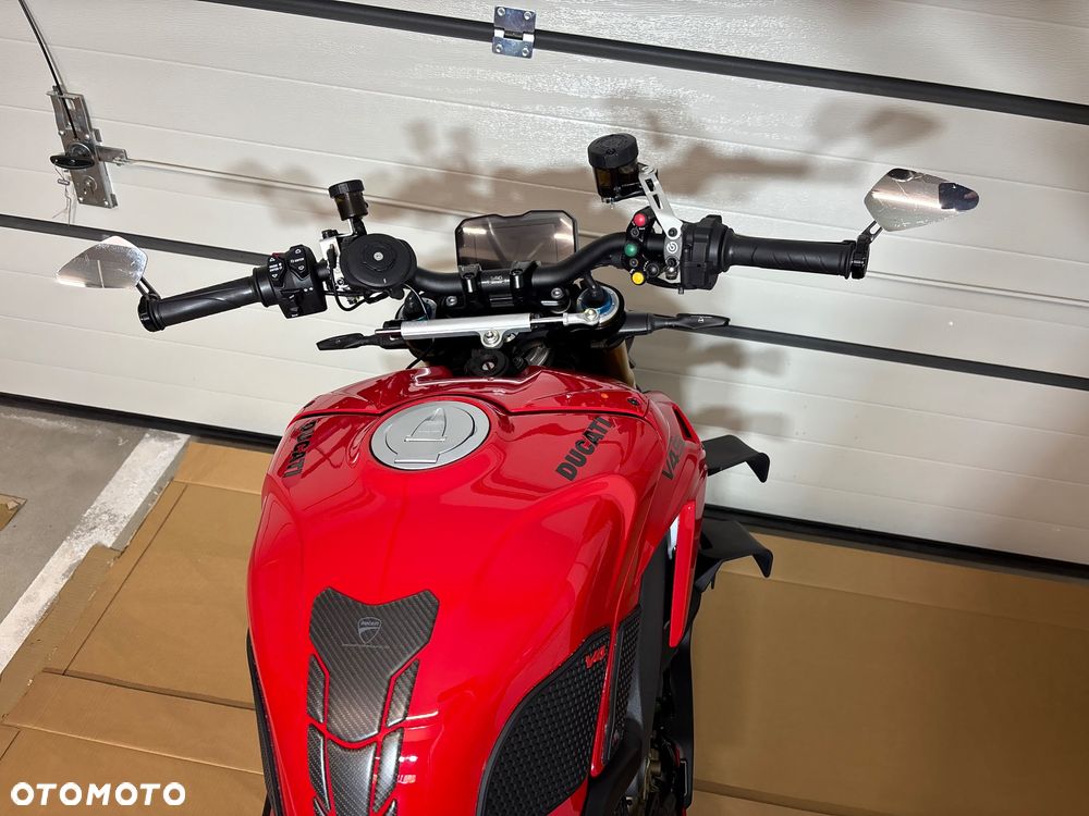 Ducati Streetfighter V4 - 14