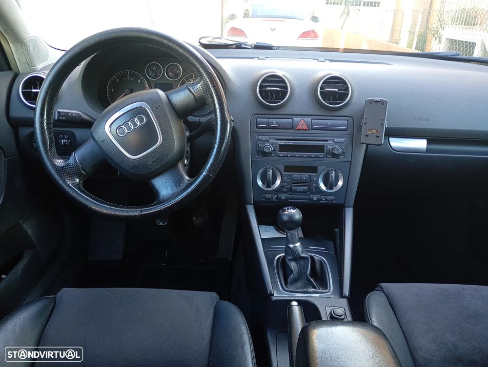 Audi A3 Sportback 2.0 TDi - 15