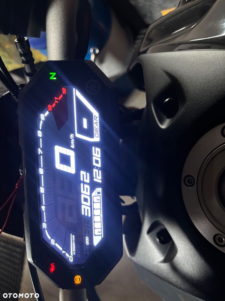 Yamaha MT - 24