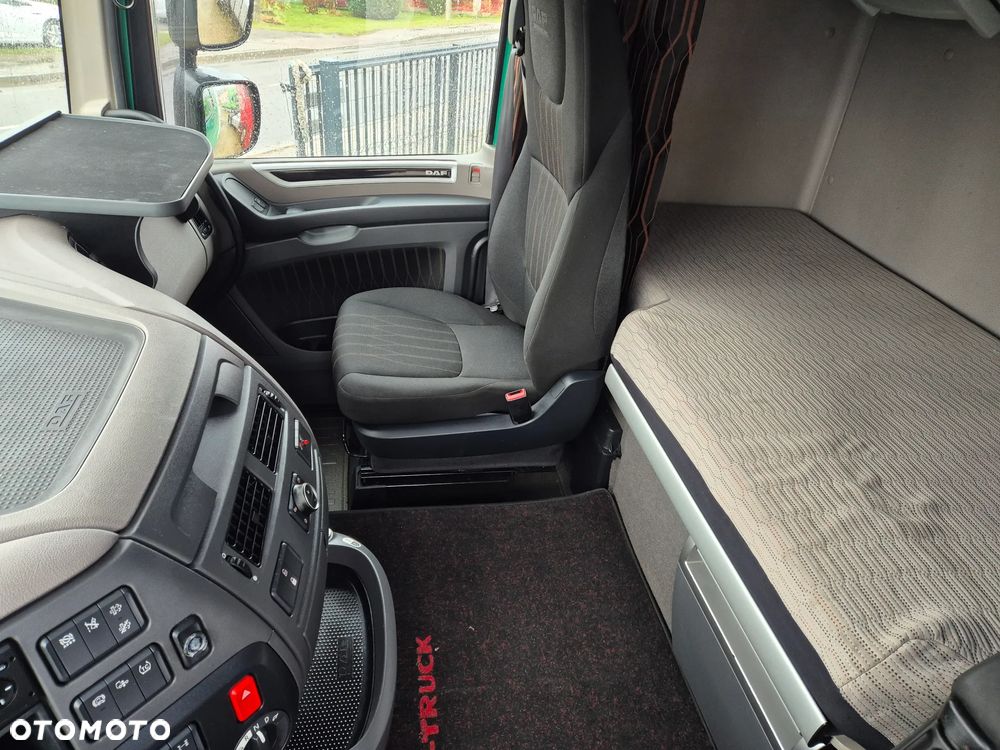DAF XF ORYGINALNY PRZEBIEG z Niemiec / TANDEM ZESTAW PRZEJAZDOWY Z WINDĄ - 35
