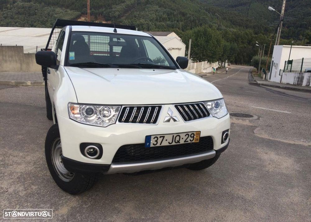 Mitsubishi L200 2.5 DI-D Club Intense 3L 4WD - 1