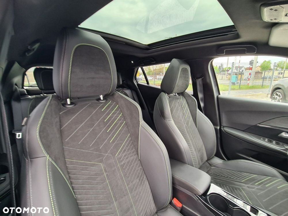 Peugeot 2008 PureTech 130 GT S&S EAT8 - 31