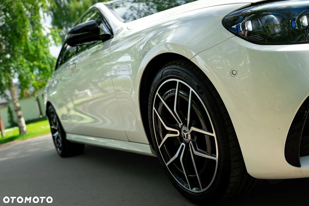 Mercedes-Benz Klasa E 220 d 4-Matic Business Edition - 9