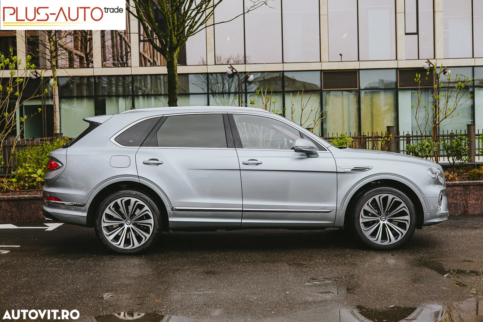 Bentley Bentayga - 10