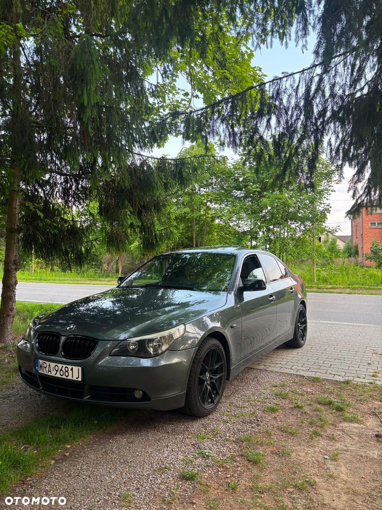 BMW Seria 5 525d - 4