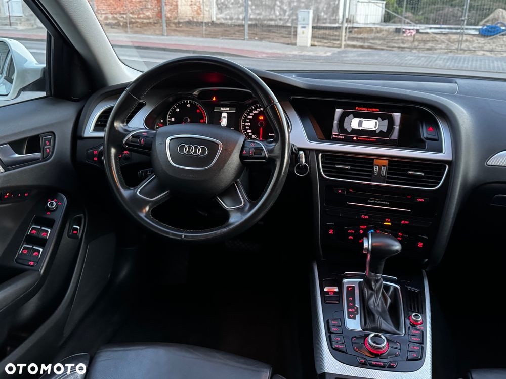 Audi A4 Avant 2.0 TDI DPF clean diesel multitronic Ambiente - 30