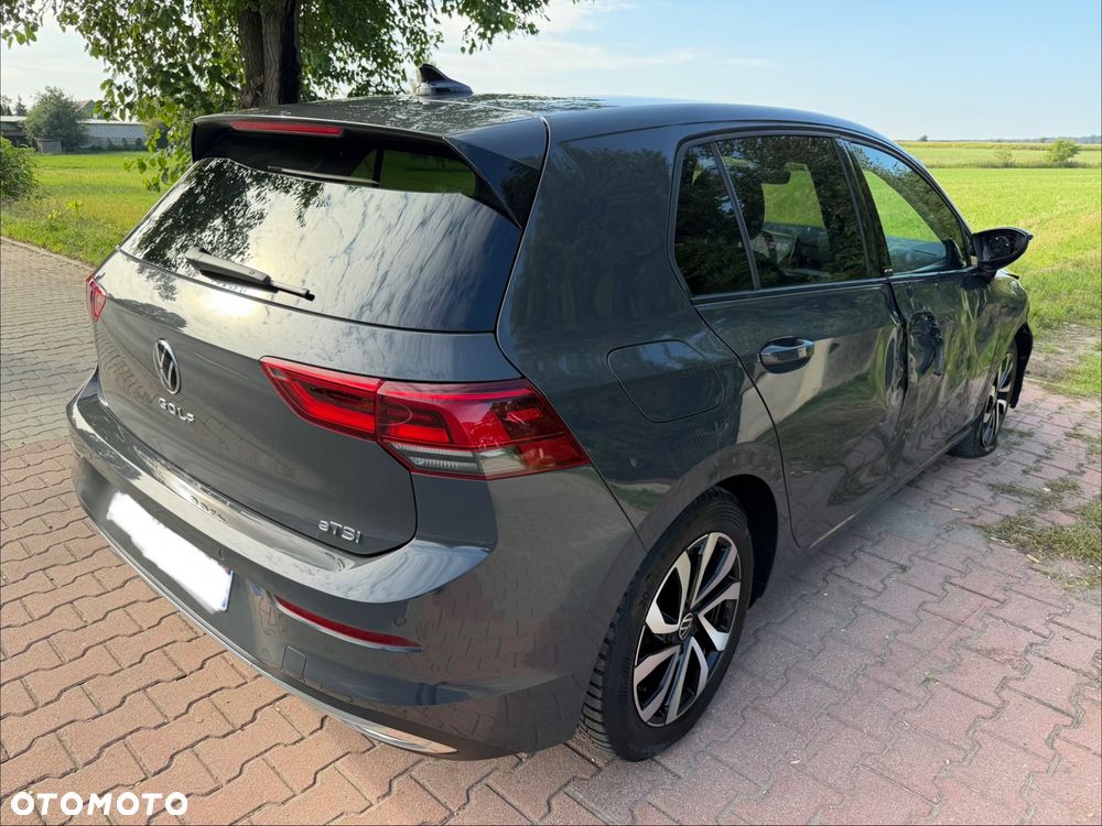 Volkswagen Golf 1.5 eTSI OPF DSG Active - 3