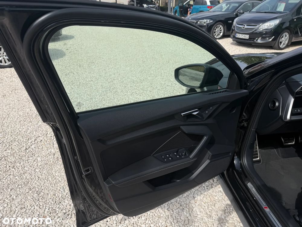 Audi A3 Sportback 40 TDI quattro S tronic S line - 16