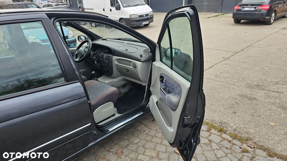 Renault Scenic 1.6 16V EXpression - 18