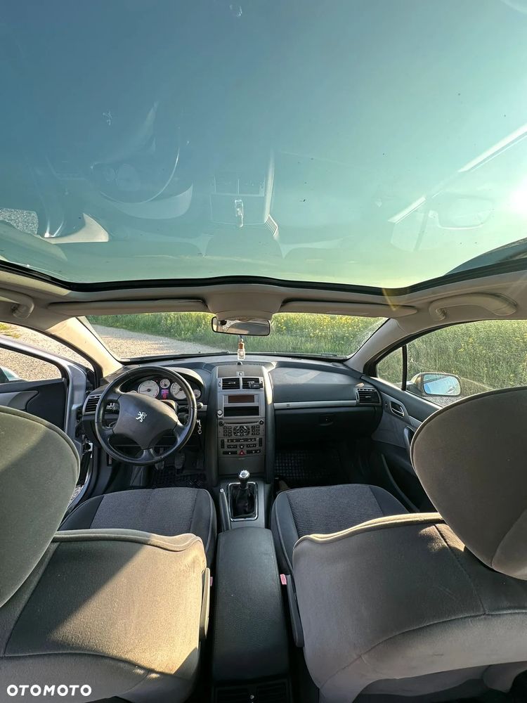 Peugeot 407 - 12