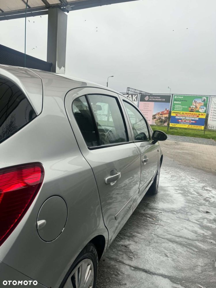 Opel Corsa - 3