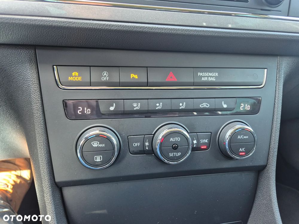 Seat Leon 1.8 TSI Start&Stop DSG XCELLENCE - 22