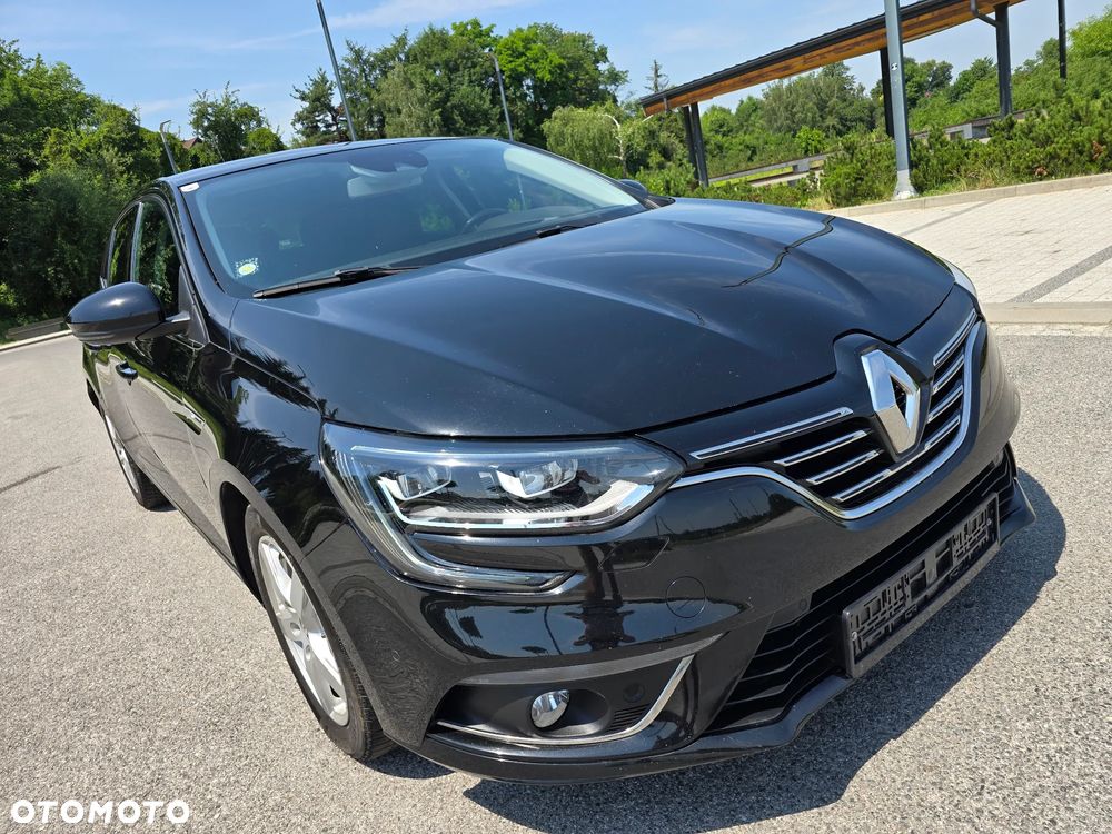 Renault Megane BLUE dCi 115 BOSE EDITION - 36