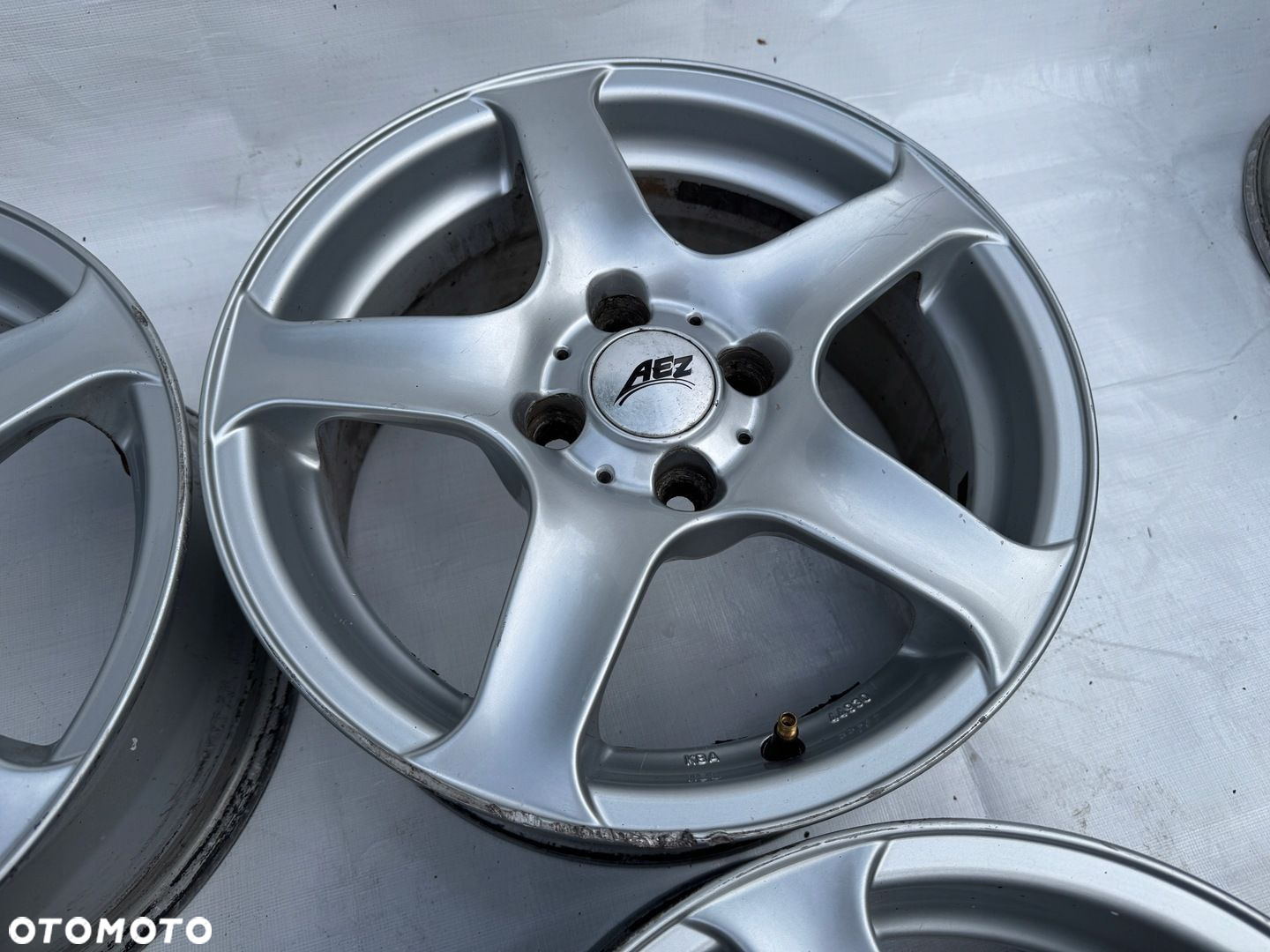 Felgi AEZ Renault 4x100 6,5J 15" ET38 653 - 4