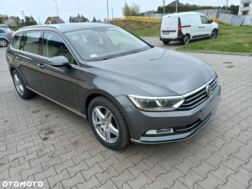 Volkswagen Passat - 36