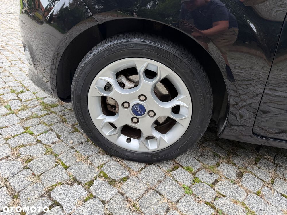 Ford Fiesta 1.25 Titanium X - 32
