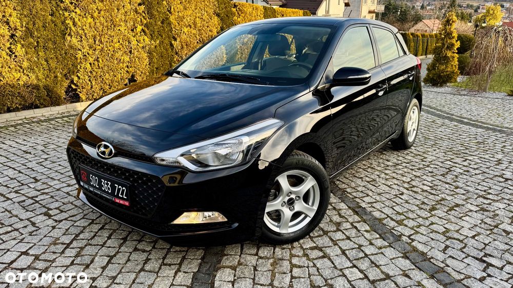 Hyundai i20 blue 1.2 Trend - 3