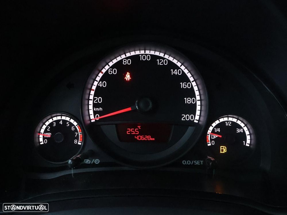 VW Up! 1.0 Take - 17