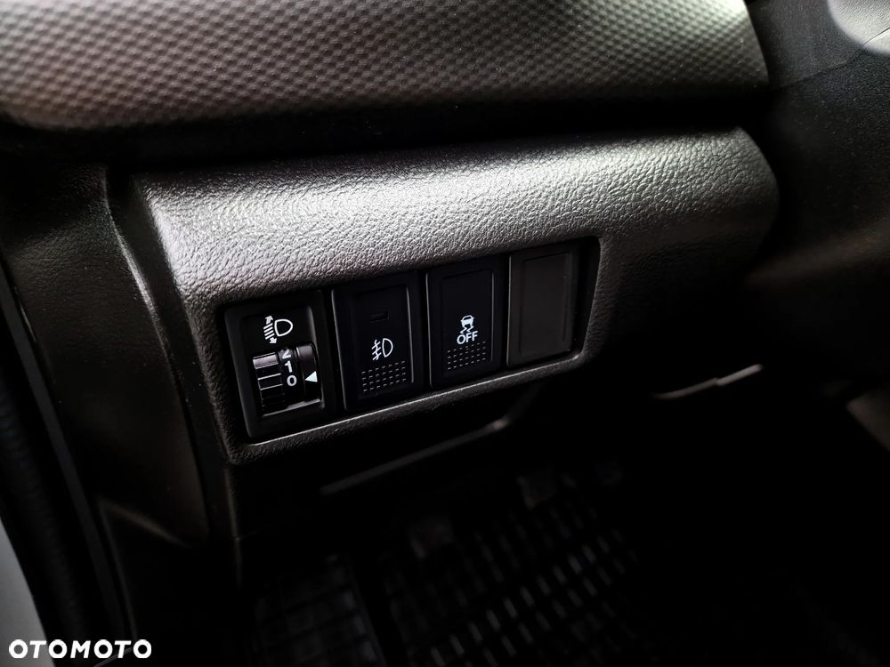 Suzuki SX4 1.6 Comfort 4WD - 31