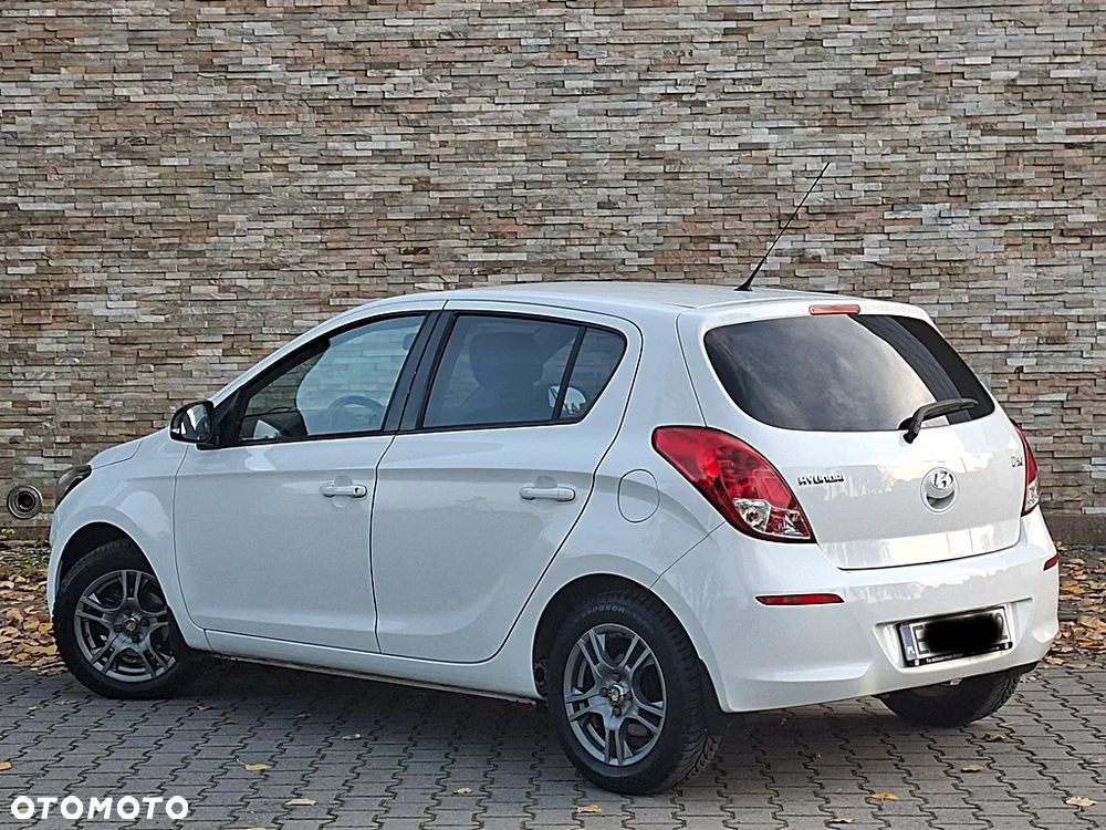 Hyundai I20 2015 photo 4