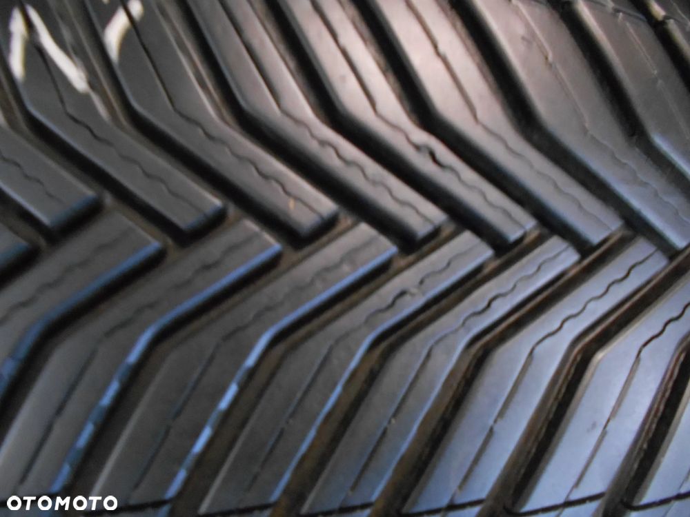 OPONA POJEDYNKA  235/65R17 NOKIAN WR SUV 4 DOT 1421 7.7MM - 2