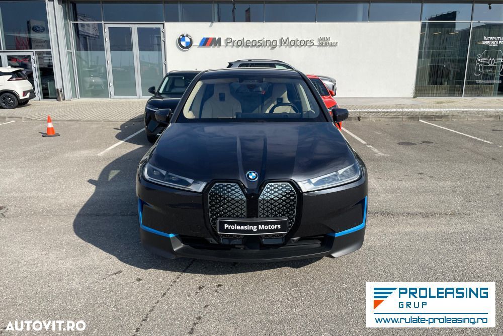 BMW iX - 5