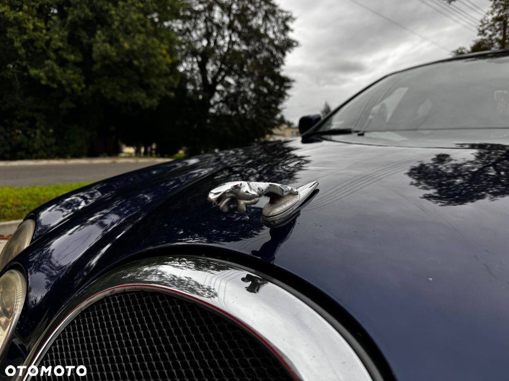 Jaguar S-Type - 30