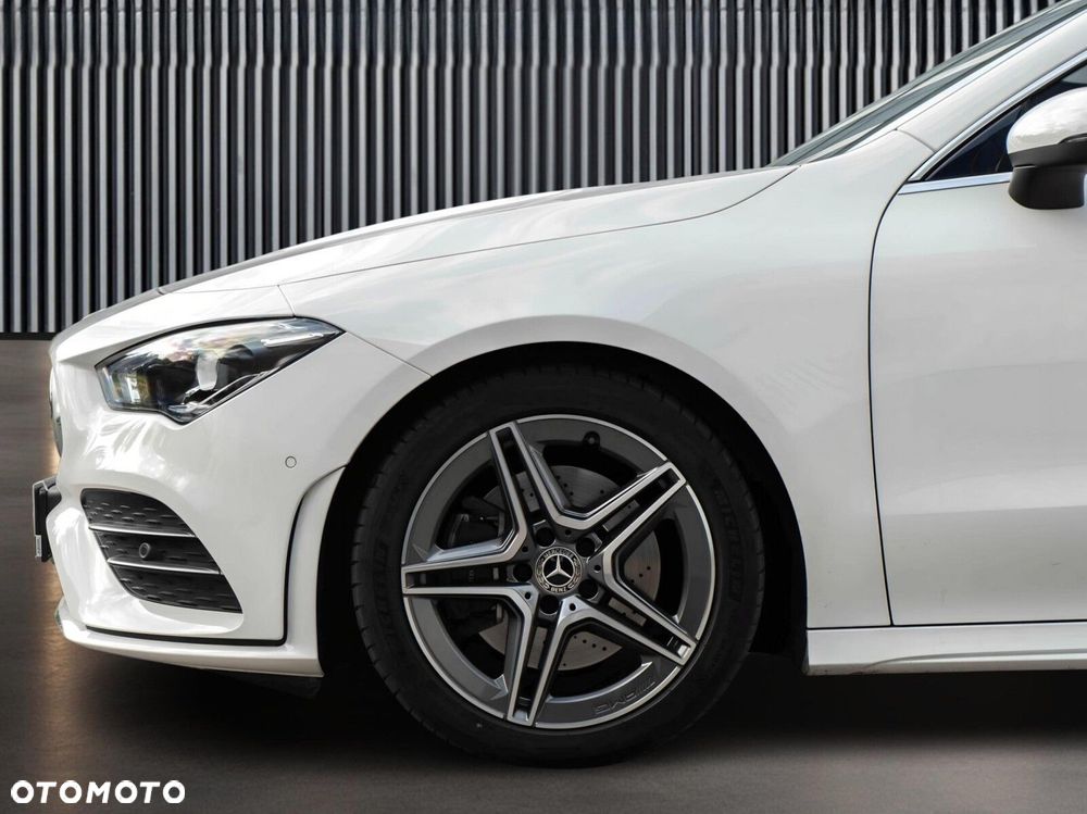 Mercedes-Benz CLA - 2