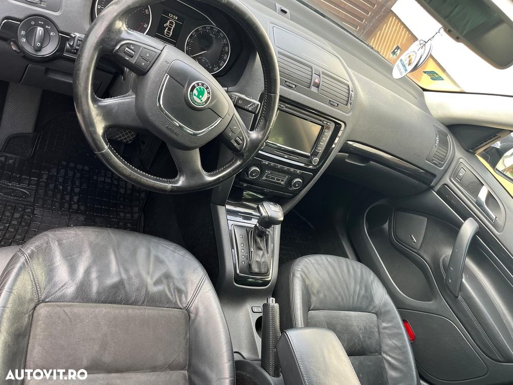 Skoda Octavia 1.8 TSI Laurin Klement DSG - 10