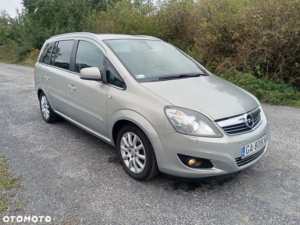 Opel Zafira - 2