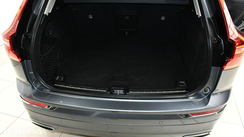 Volvo XC 60 Recharge T6 Twin Engine eAWD Inscription Expression - 29