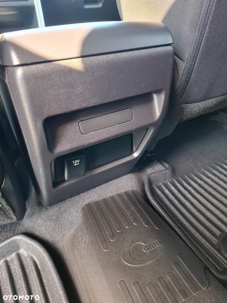 Land Rover Discovery Sport 2.0 TD4 SE - 26
