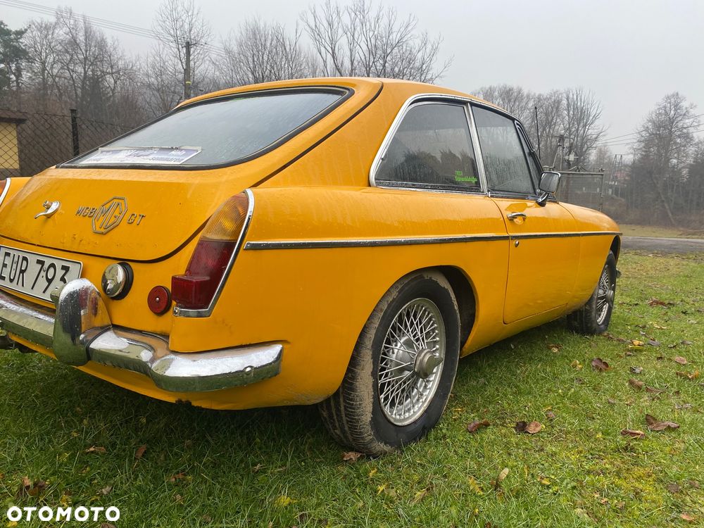 MG MGB - 8