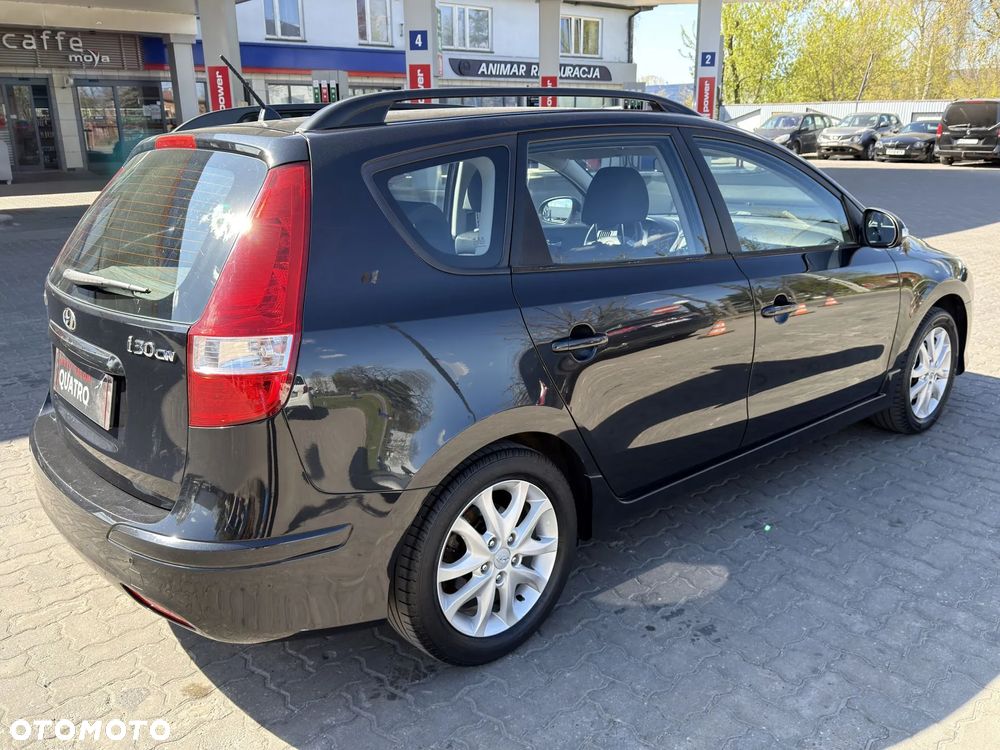 Hyundai i30 1.6 Comfort EU5 - 3
