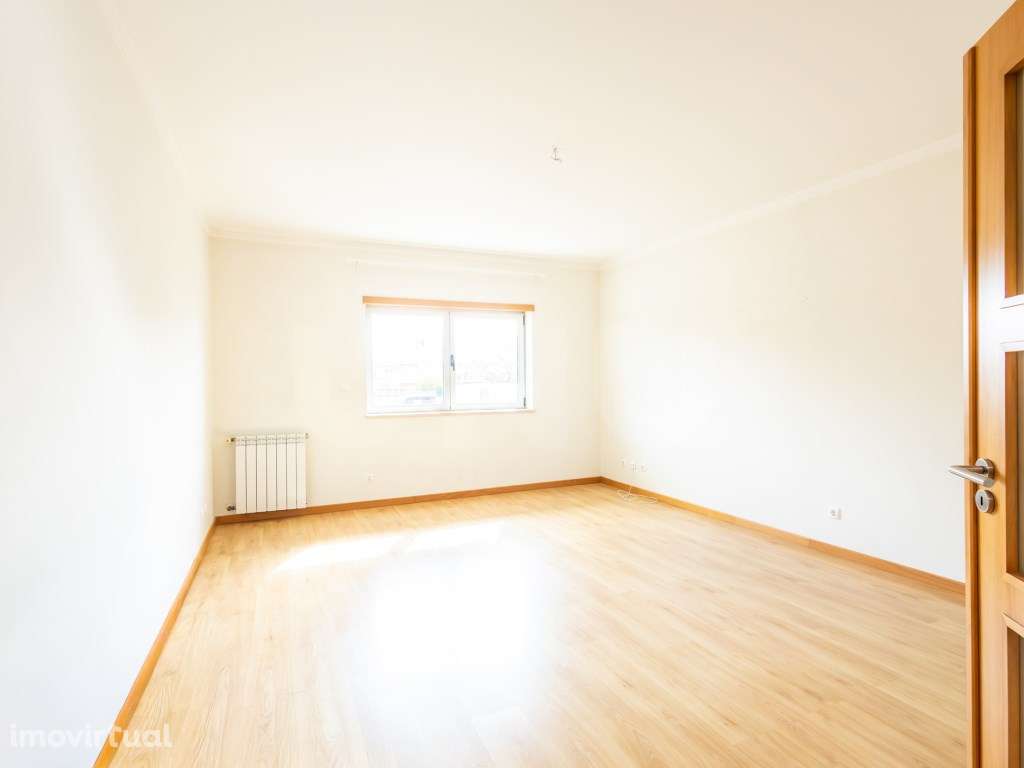 Apartamento T3 com espaço exterior privativo amplo - Grande imagem: 5/53