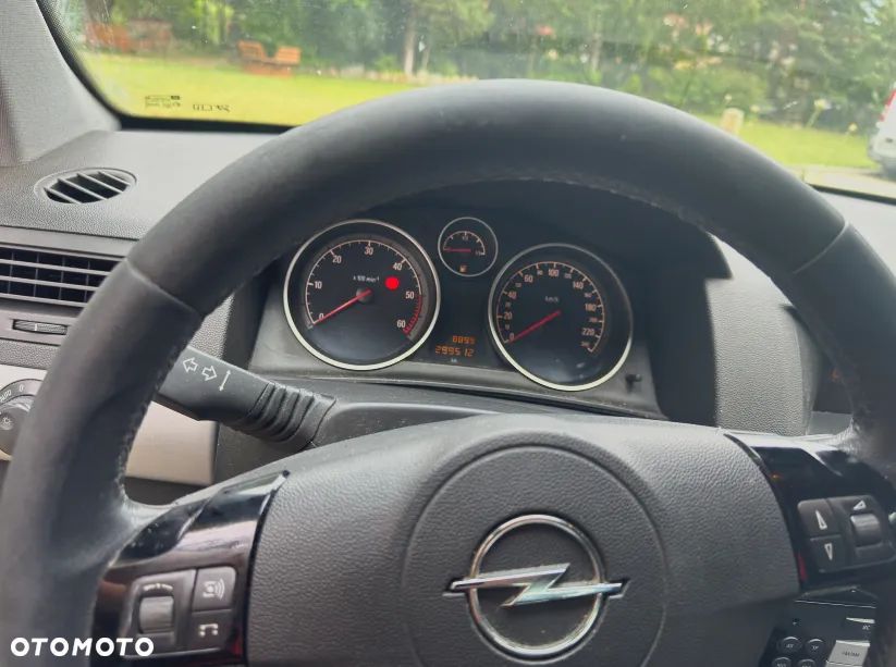 Opel Astra 1.3 CDTI 111 - 8
