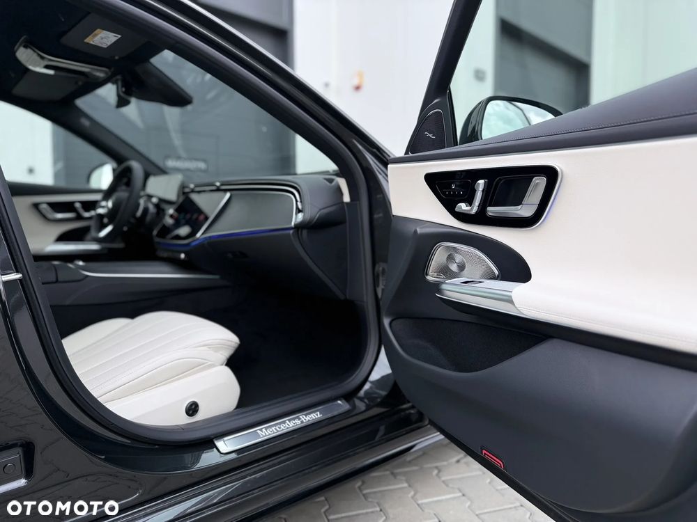 Mercedes-Benz Klasa E - 27