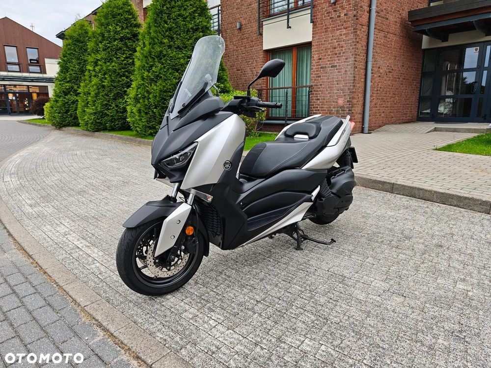 Yamaha X-max - 24